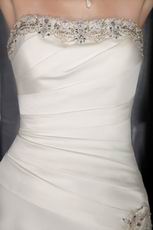 Discount Strapless Designer Wedding Dress With Chapel Train