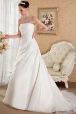 Strapless A-line 2014 New Style Wedding Dress With Appliques