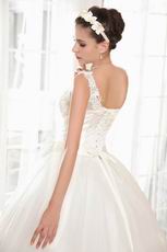 Super Hot V-Neck Ivory Wedding Dress With Floor Length Skirt