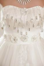 Luxurious A-line Silhouette Layers Skirt Cream Wedding Dress