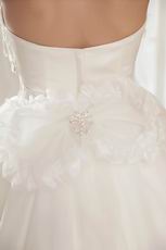 Luxurious A-line Silhouette Layers Skirt Cream Wedding Dress