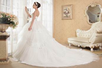 Noble Strapless Lace Up Cream Wedding Gown With Crystal