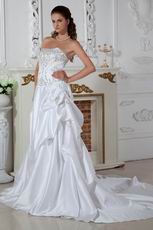 Inepensive Embroidery Chapel Train Ivory Stain Wedding Dress