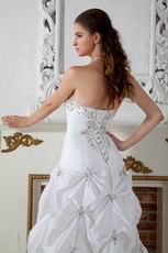 Appliques Embroidery Chapel Wedding Dresses Cheap