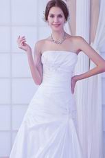 Hot Sale Strapless White Taffeta Chapel Wedding Gown