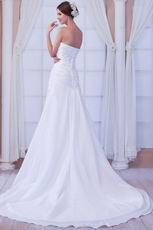 Hot Sale Strapless White Taffeta Chapel Wedding Gown