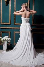 V-Shape Strapless Appliques Cream Garden Wedding Dress Factory