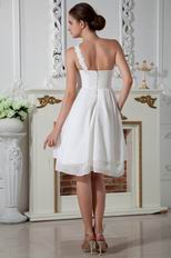 Lovely One Shoulder Girls In Graduation White Dress