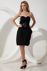 Black Chiffon Graduation Dress With Feather Decorate