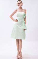 Wholesale Pale Green Beach Party Bridesmaid Dresses