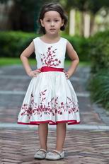 Wholesale Scoop Embroidery Belt A-line Flower Girl Dresses