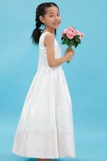 Wholesale Cheap Appliques Beading Sequin Ivory Flower Girl Dresses