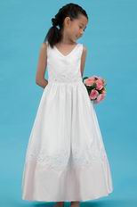 Wholesale Cheap Appliques Beading Sequin Ivory Flower Girl Dresses