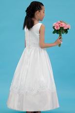 Wholesale Cheap Appliques Beading Sequin Ivory Flower Girl Dresses