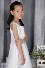 White A-line Square floor-length Satin Embriodery Flower Girl Dress