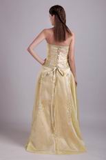 Sweetheart Neck Embroidery Champagne Cache Prom Dress