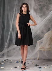 High-neck Black Short Mother Of The Dress With Lace Modest