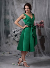 Dark Green V-neck Short Prom Dress Knee Length Cheap Knee Length Sexy