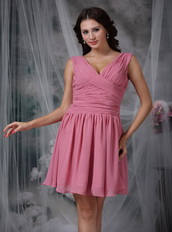 Hot Sell V-neck Mini Prom Dress By Roes Pink Chiffon Knee Length Sexy