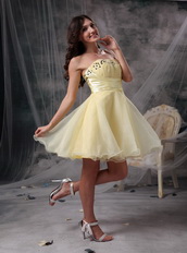 Yellow Strapless Knee-length Orangza Short Beaded Prom Dress Knee Length Sexy