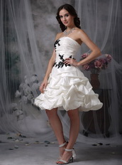 Strapless Lovely Ivory Short Prom Dress With Black Details Knee Length Sexy