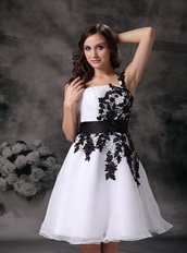 White One Shoulder Mini Prom Dress With Black Applique Knee Length Sexy