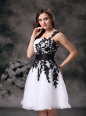 White One Shoulder Mini Prom Dress With Black Applique Knee Length Sexy