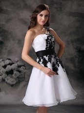 White One Shoulder Mini Prom Dress With Black Applique Knee Length Sexy