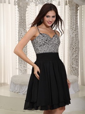 Spaghetti Straps Short Black Prom Dress LBD With Beading Knee Length Sexy