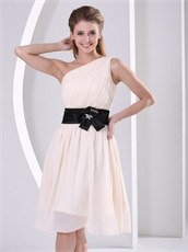 Elegant One Shoulder Champagne Chiffon Bridesmaid Dress For Wedding