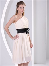 Elegant One Shoulder Champagne Chiffon Bridesmaid Dress For Wedding