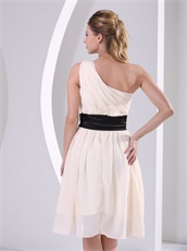 Elegant One Shoulder Champagne Chiffon Bridesmaid Dress For Wedding