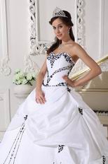 Noble White Military Ball Dress With Black Embroidery Decorate