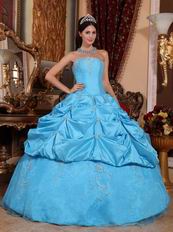 Sky Blue La Quiceanera Dress With Embroidery Emberllish