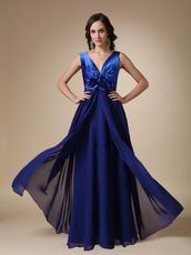 Royal Blue Chiffon V-neck Prom Dress With Handmade Flowers