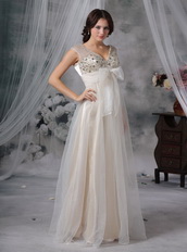 Beaded V-neck Champagne Lady Wear Prom Dress With Bow Inexpensive