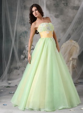 Lovely Organza Appliqued Light Kelly Prom Dress With Belt Inexpensive