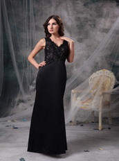 Open Back V-neck Floor-length Prom Dress With Black Lace Inexpensive