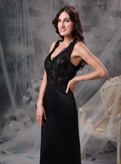 Open Back V-neck Floor-length Prom Dress With Black Lace Inexpensive