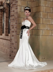 Ivory Sweetheart Column Satin Beaded Prom Dress With Black Sash Inexpensive
