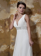 Sexy Ruched Floor Length Skirt Prom Gowns With Deep V-neck Inexpensive