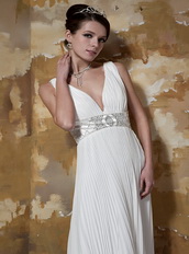 Sexy Ruched Floor Length Skirt Prom Gowns With Deep V-neck Inexpensive