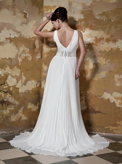 Sexy Ruched Floor Length Skirt Prom Gowns With Deep V-neck Inexpensive