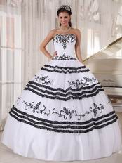 Elegant White Organza Quinceanera Party Dress With Black Embroidery