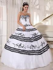 Elegant White Organza Quinceanera Party Dress With Black Embroidery