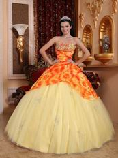 Light Yellow Quinceanera Gowns Dresses With Printed Flower Fabric