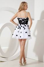 Lovely White Organza Mini Prom Dress With Black Flowers Decorate