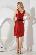 Beautiful V-Neck Wine Red Short Prom Dress With Black Blet