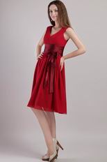 V-neck Knee-length Wine Red Chiffon Short Prom Dress With Sash