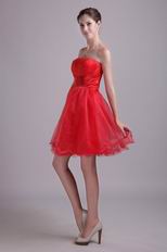 Beaded Strapless Knne Length Red Organza Short Celebrity Dress